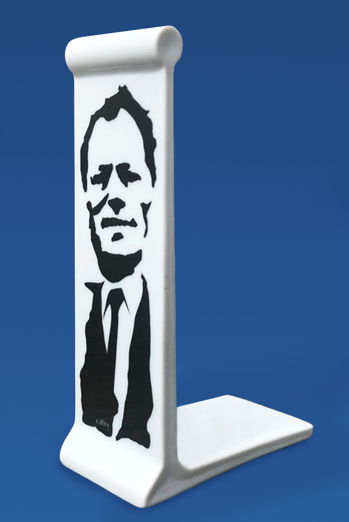 visiblewall-mauerminiaturen-willy-berlin-bleibt-frei-seitenansicht
